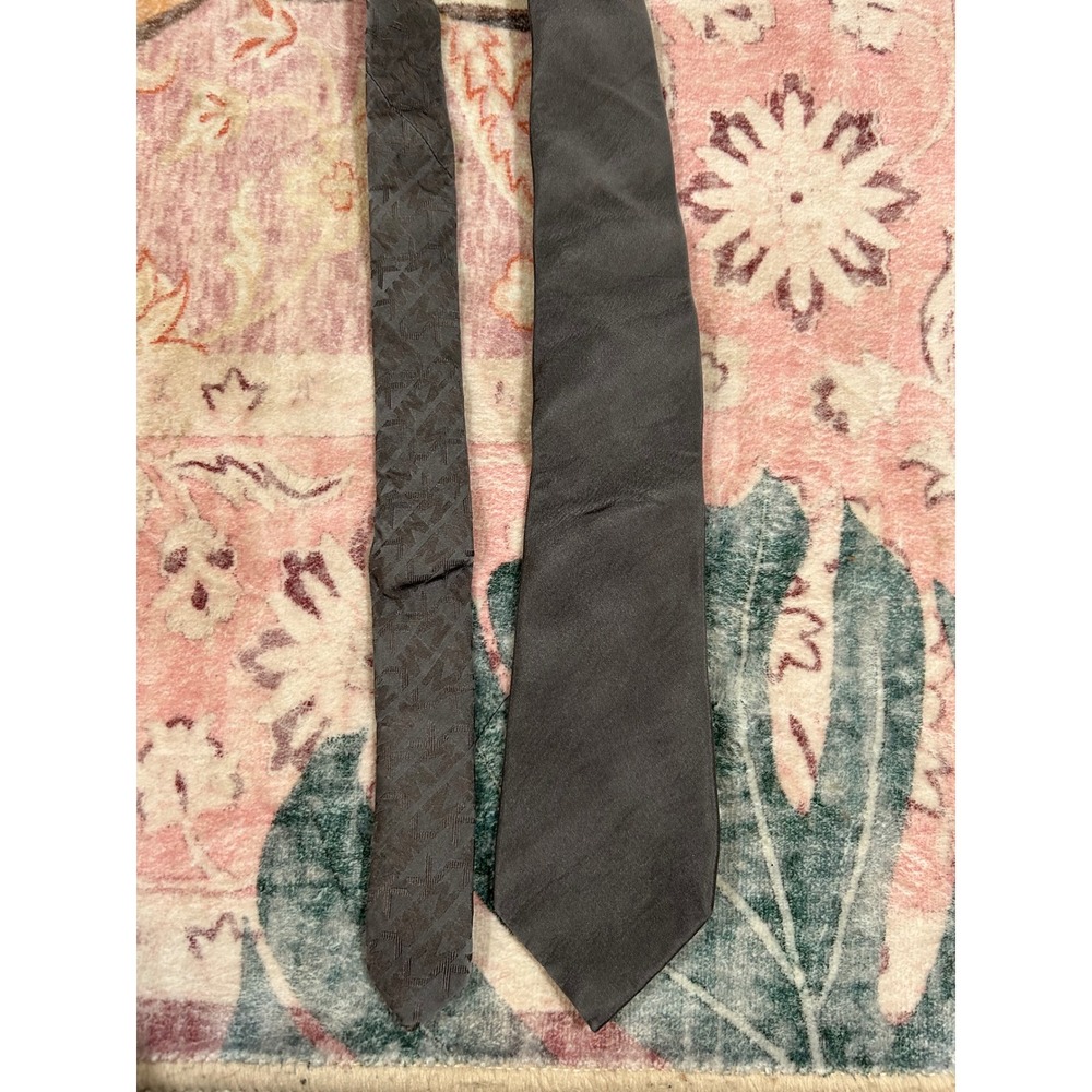 Michael Kors Mens Charcoal Grey‎ Silk Monogram Logo Print Necktie MK Logo Tie - Picture 4 of 5